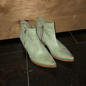 Light green vintage boots